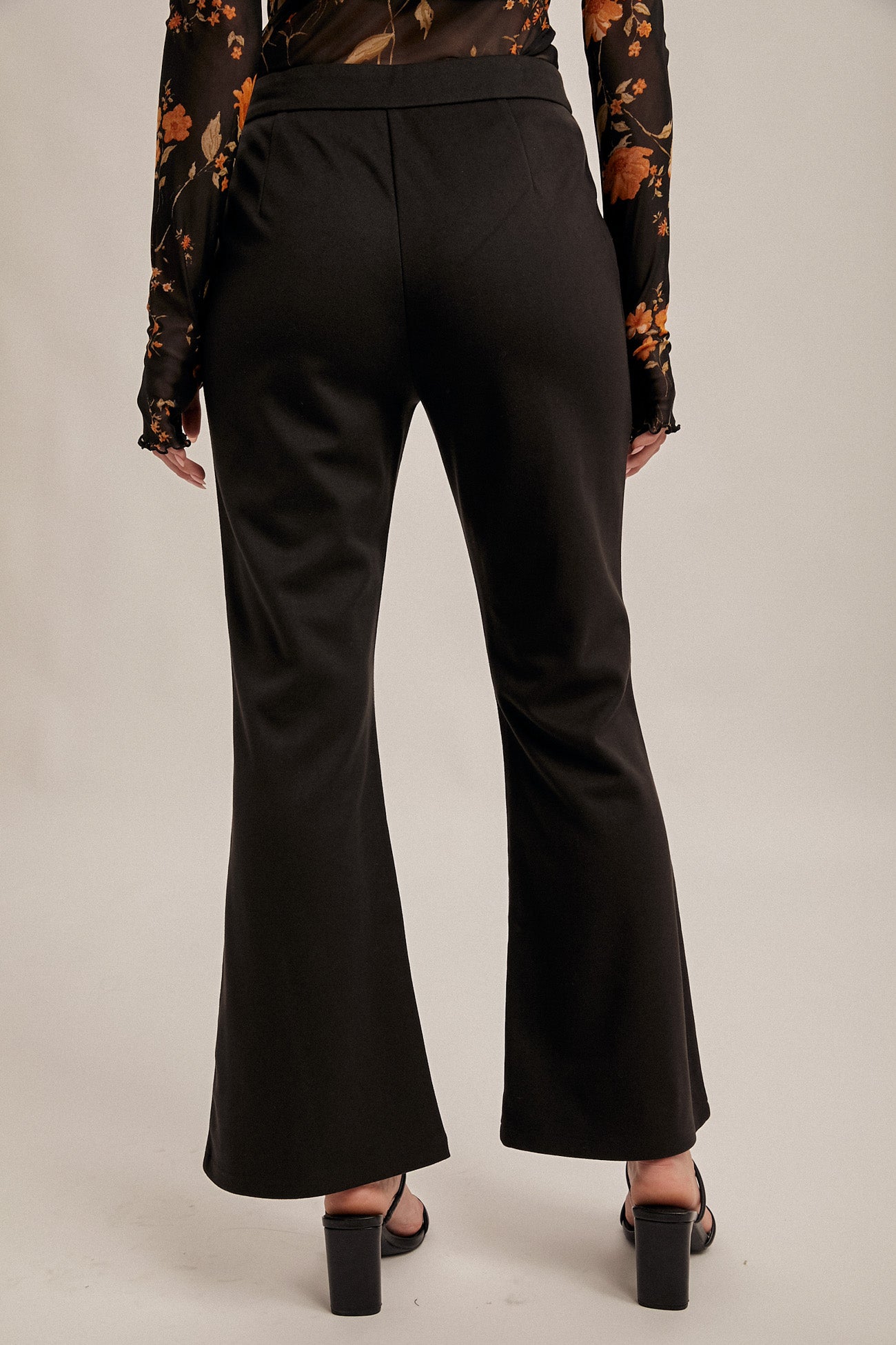 Side Zip Textured Pants - Black