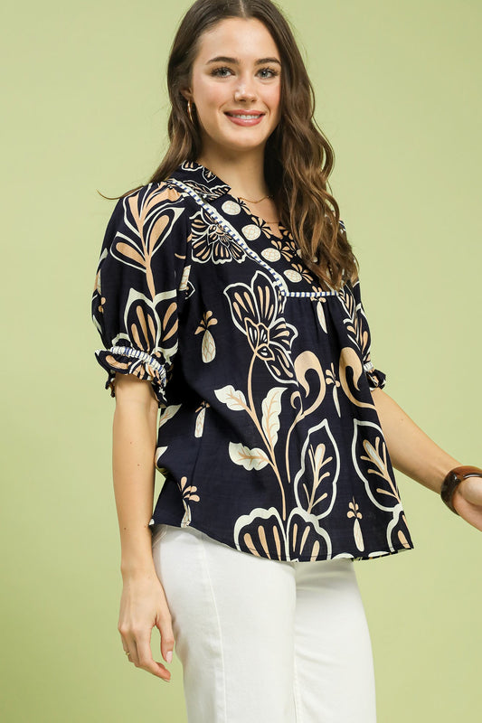 Scalloped Yoke Puff Sleeve Top