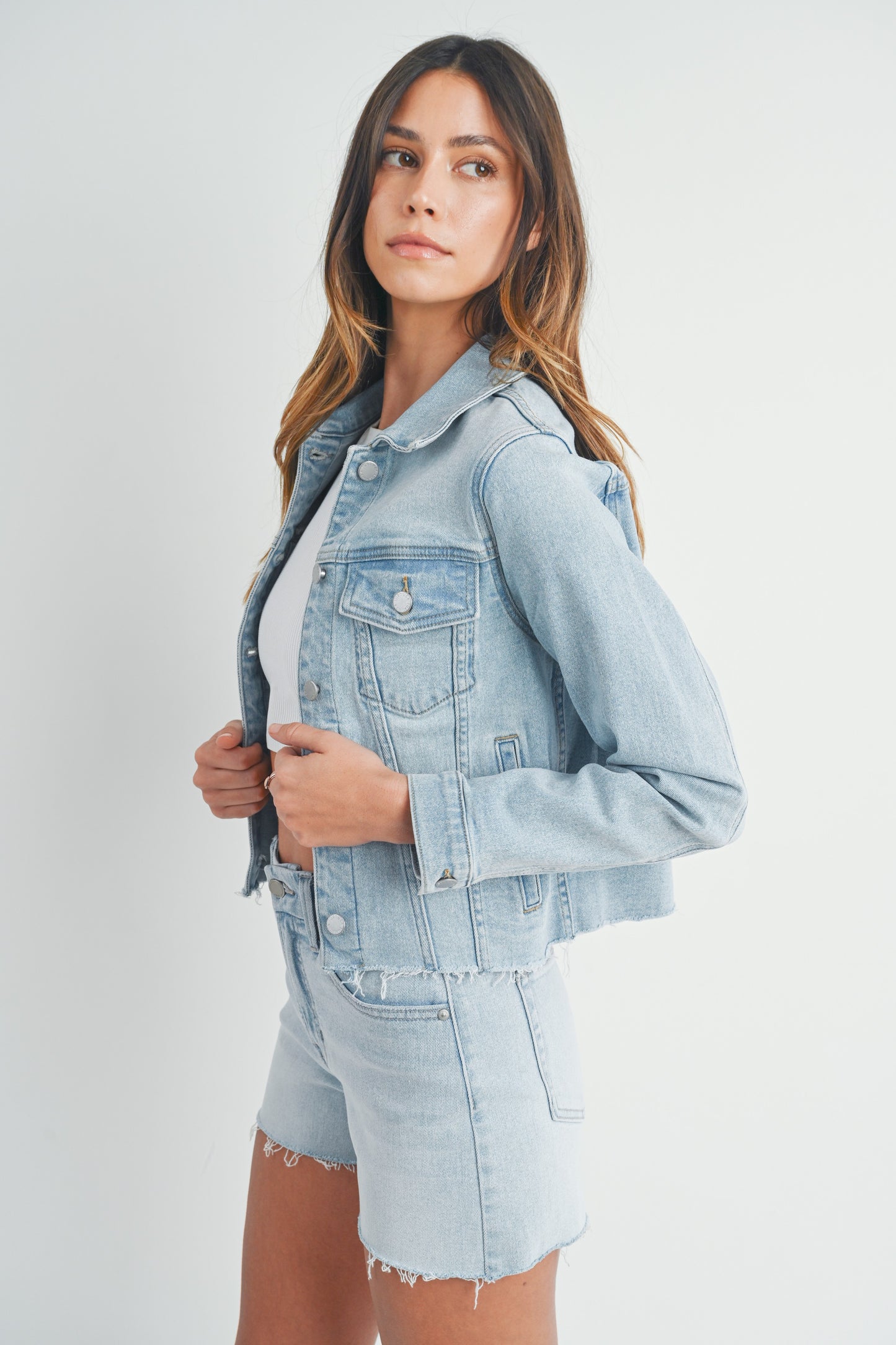 Frayed Hem Clean Denim Jacket