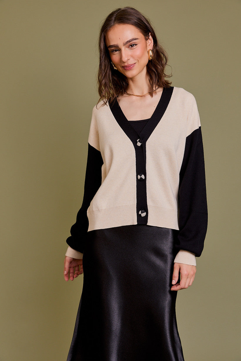 Contrasting Buttons Cardigan