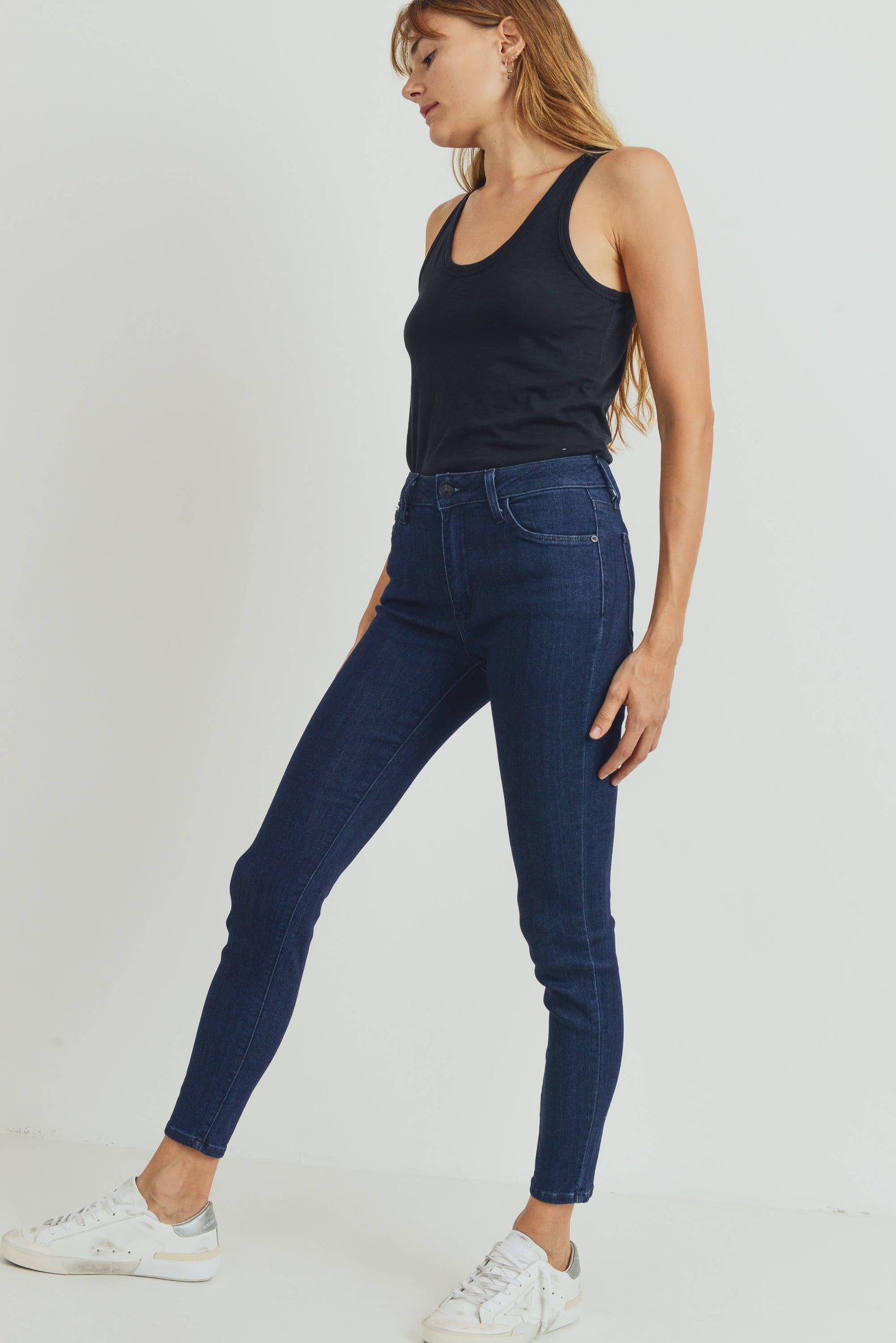 High Rise Essential Skinny Jeans