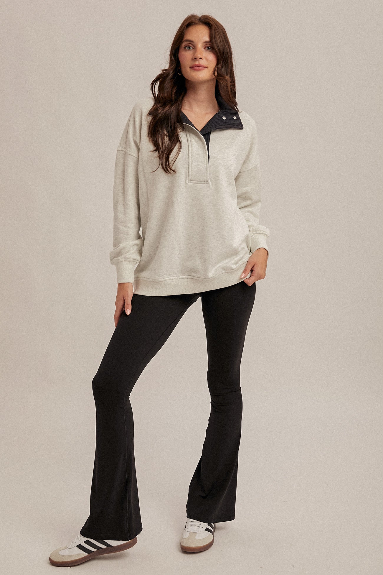 Contrast Snow Wash Sweatshirt