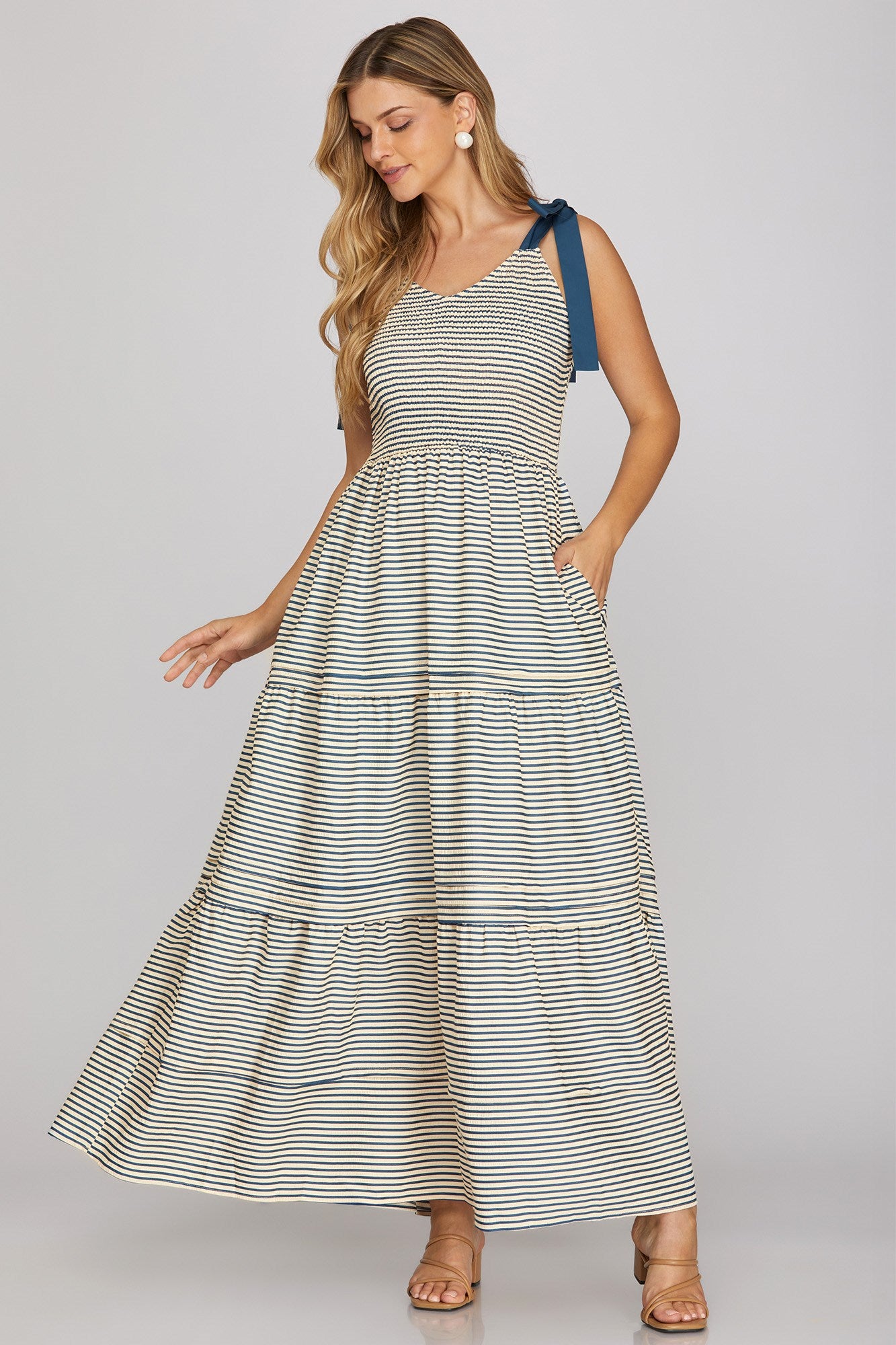 Contrast Tie Smocked Dress
