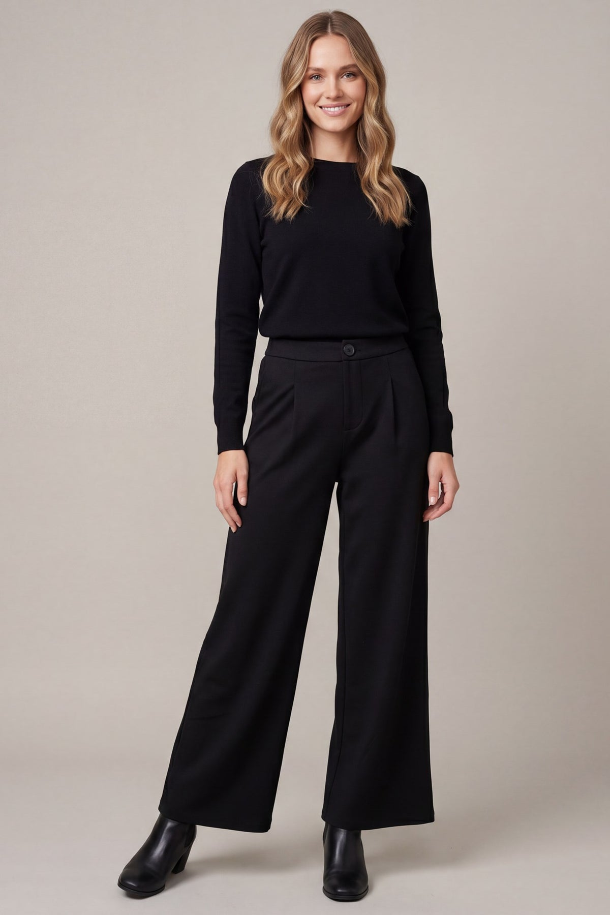 Pleated Knit Pants - Black
