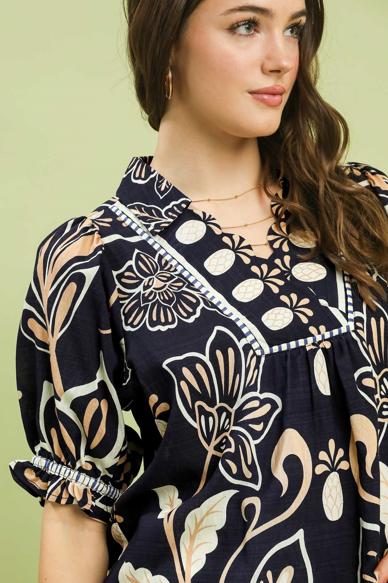 Scalloped Yoke Puff Sleeve Top