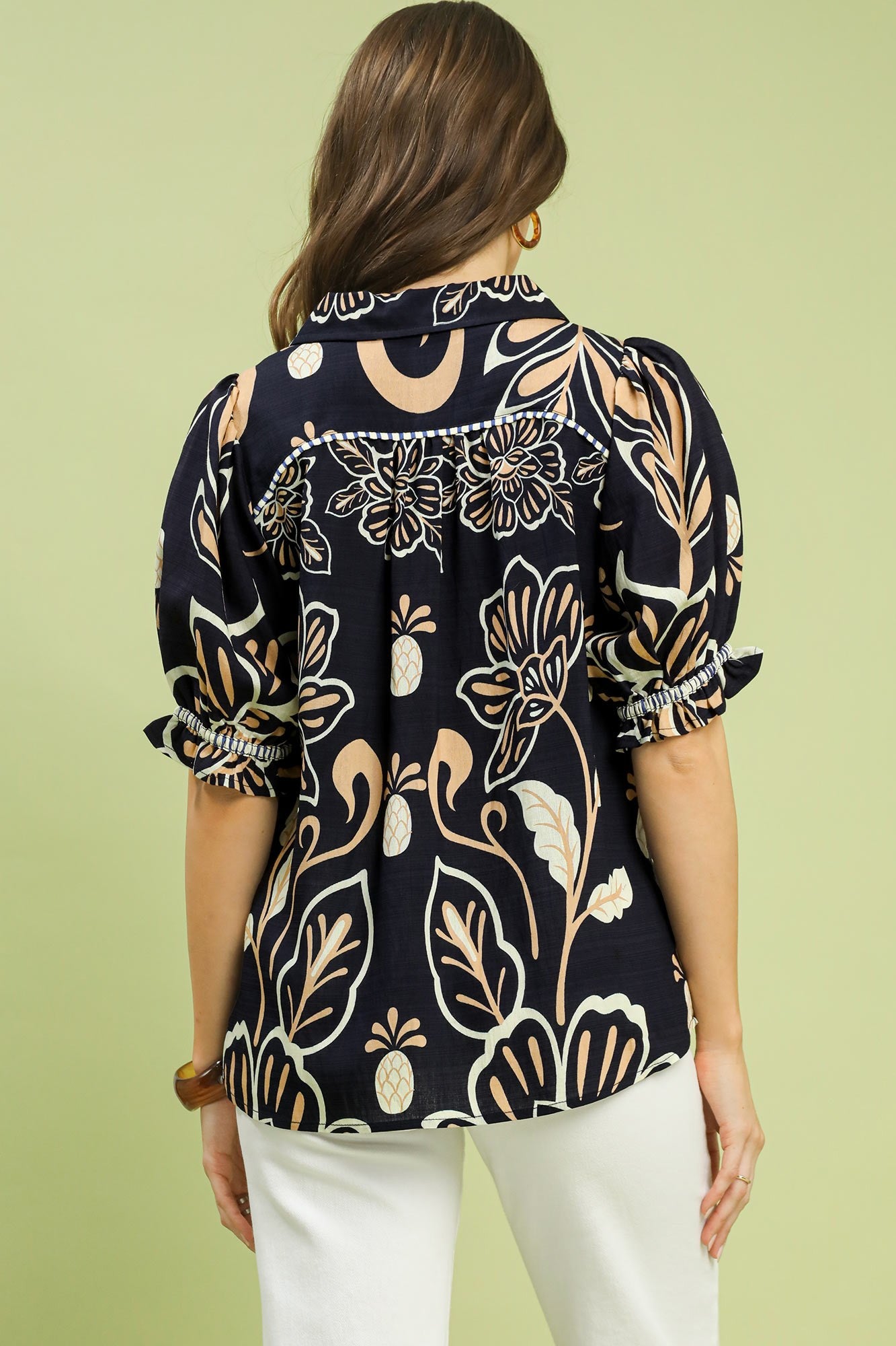 Scalloped Yoke Puff Sleeve Top