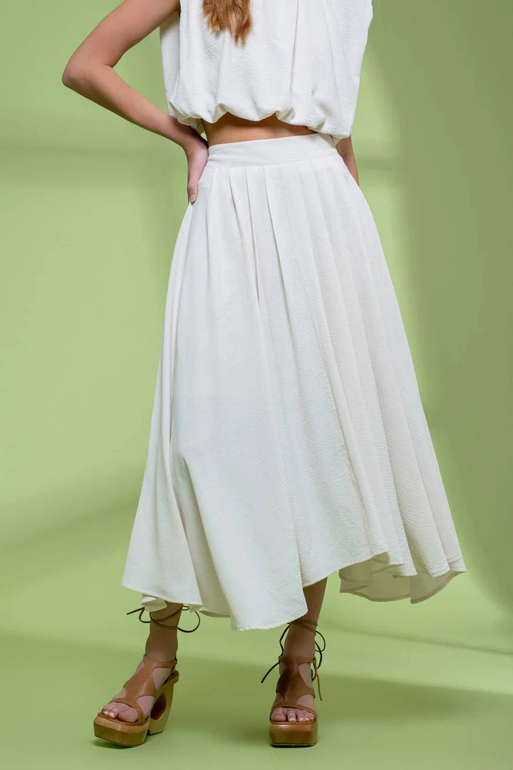 Flowing Pleated Skirt
