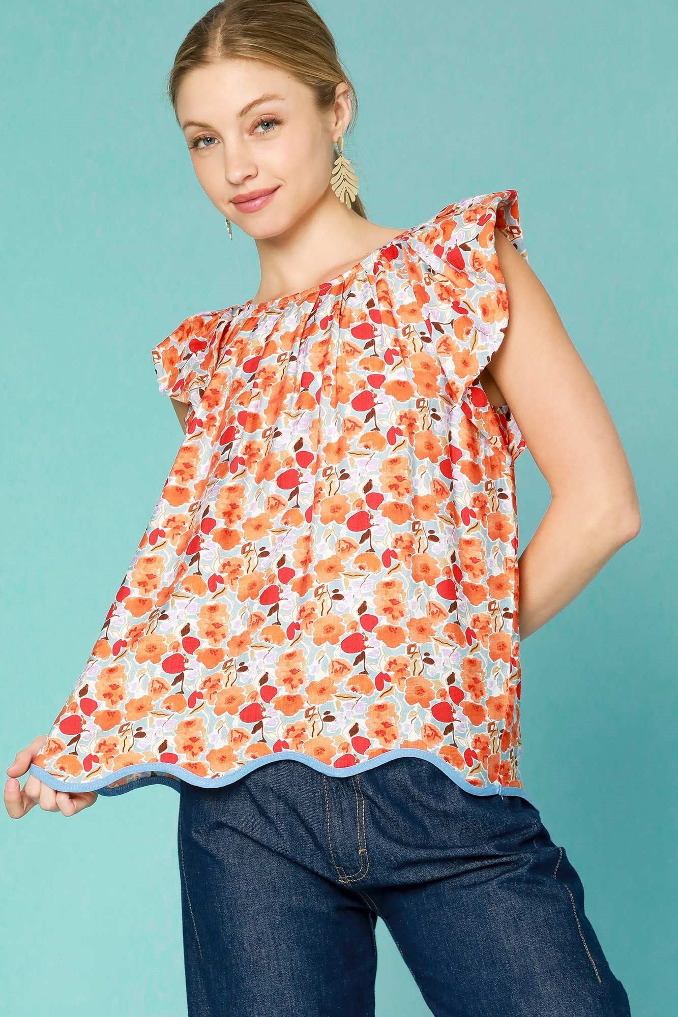 Scallop Contrast Hem Top