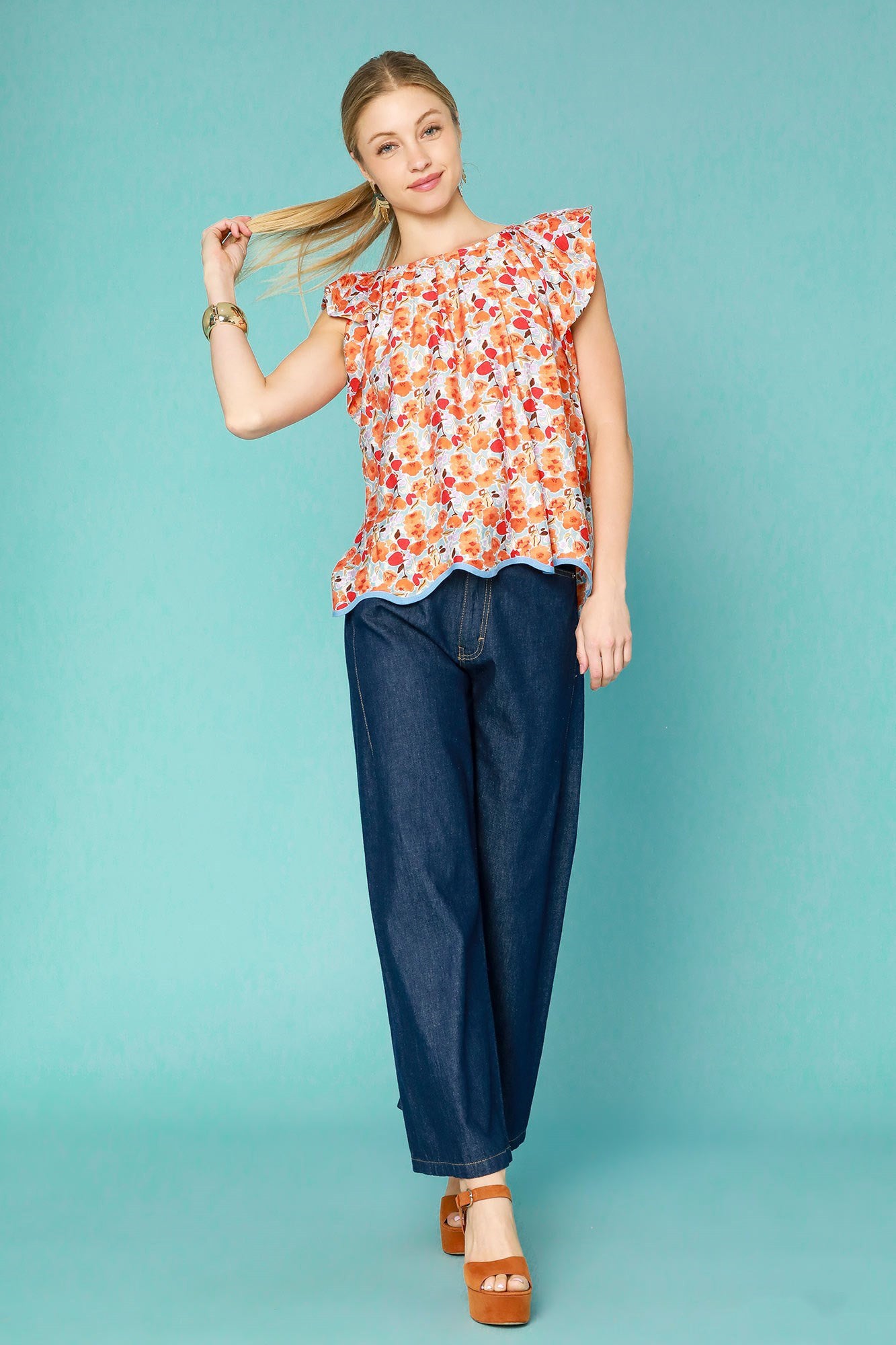 Scallop Contrast Hem Top