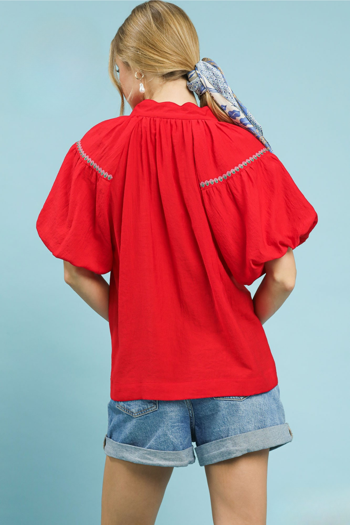 Embroidered Puff Sleeve Top