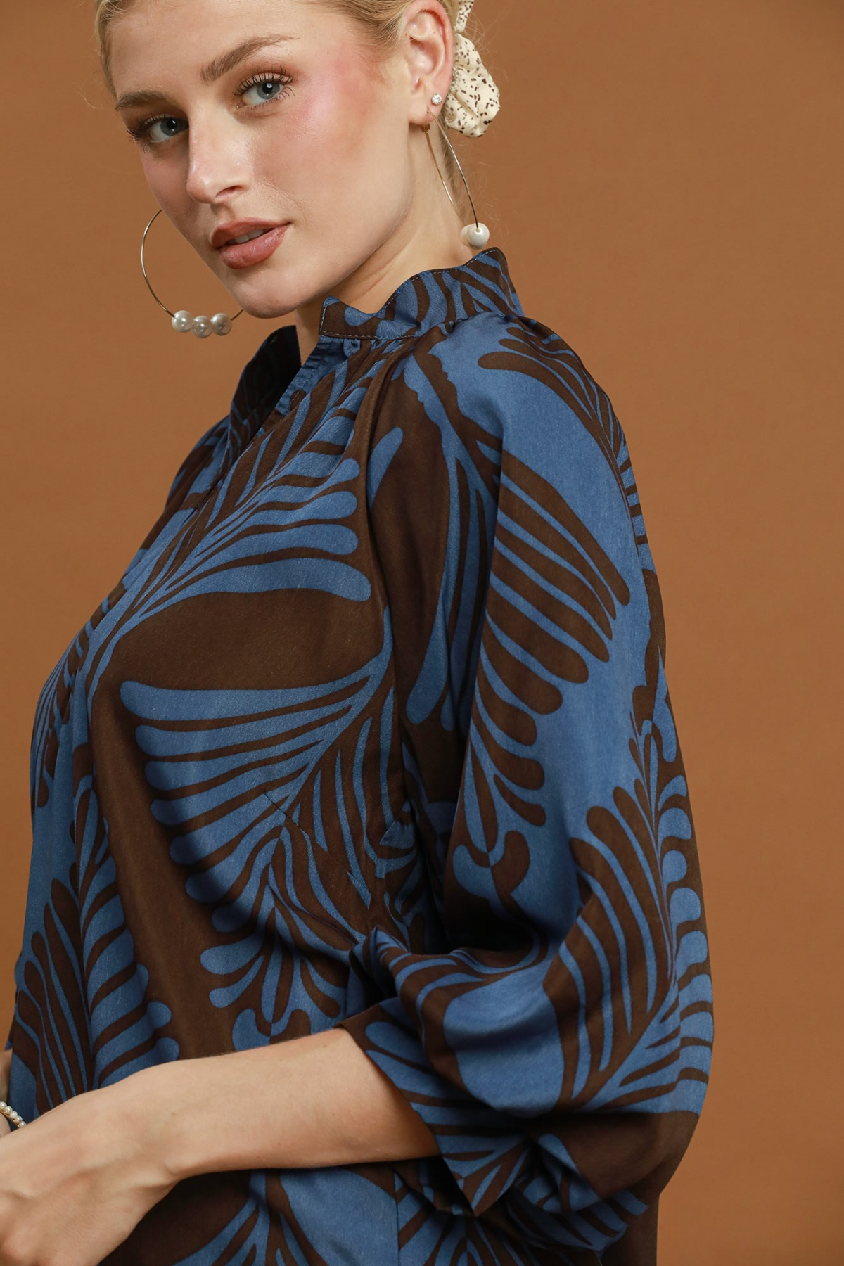 Leaf Balloon Sleeve Top