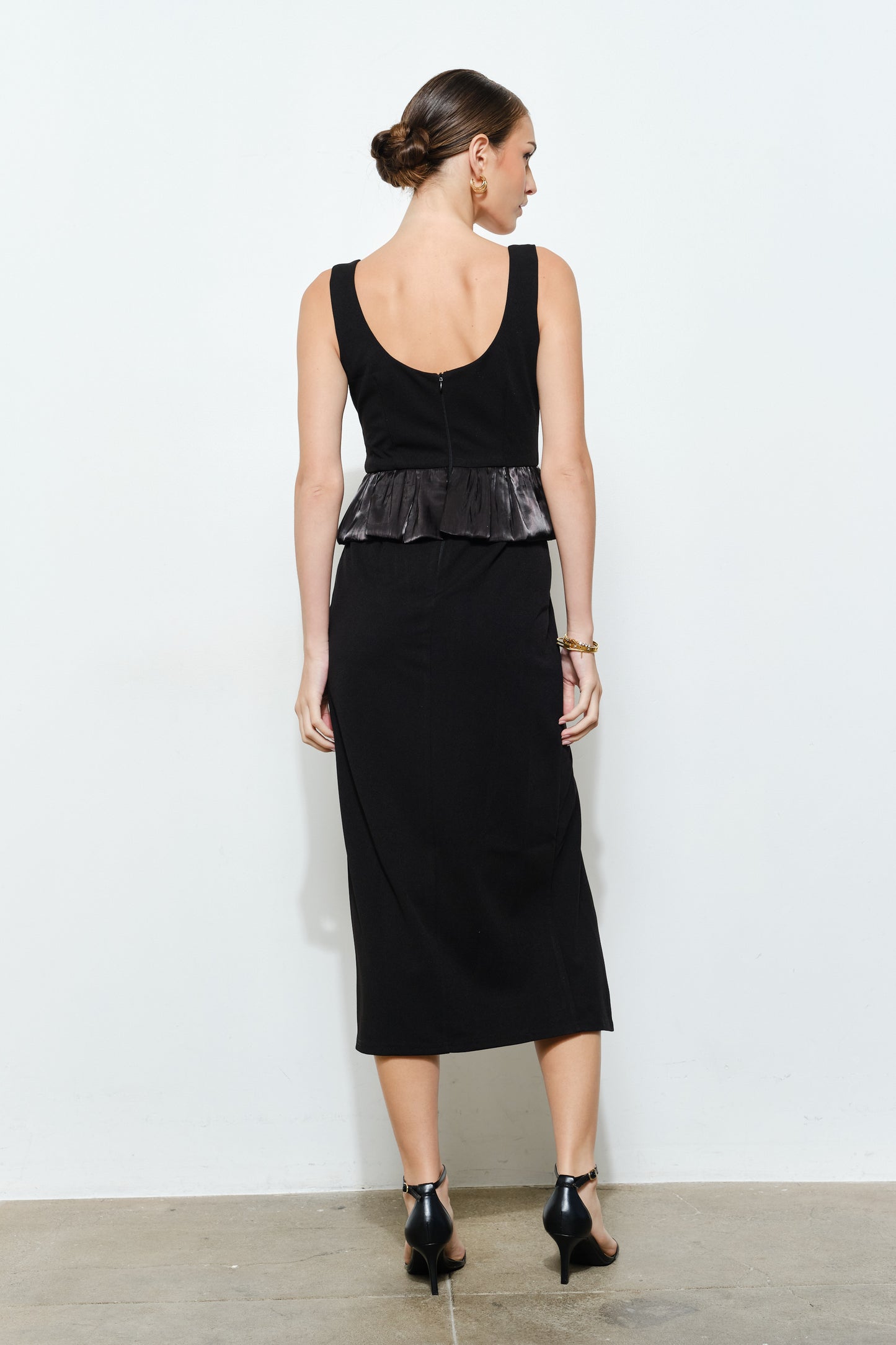 Bodycon Crepe Midi Dress