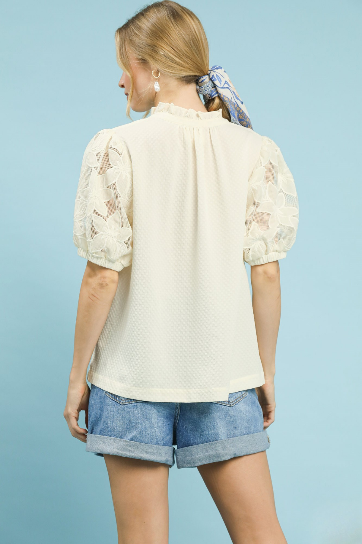 Lace Contrast Sleeve Top