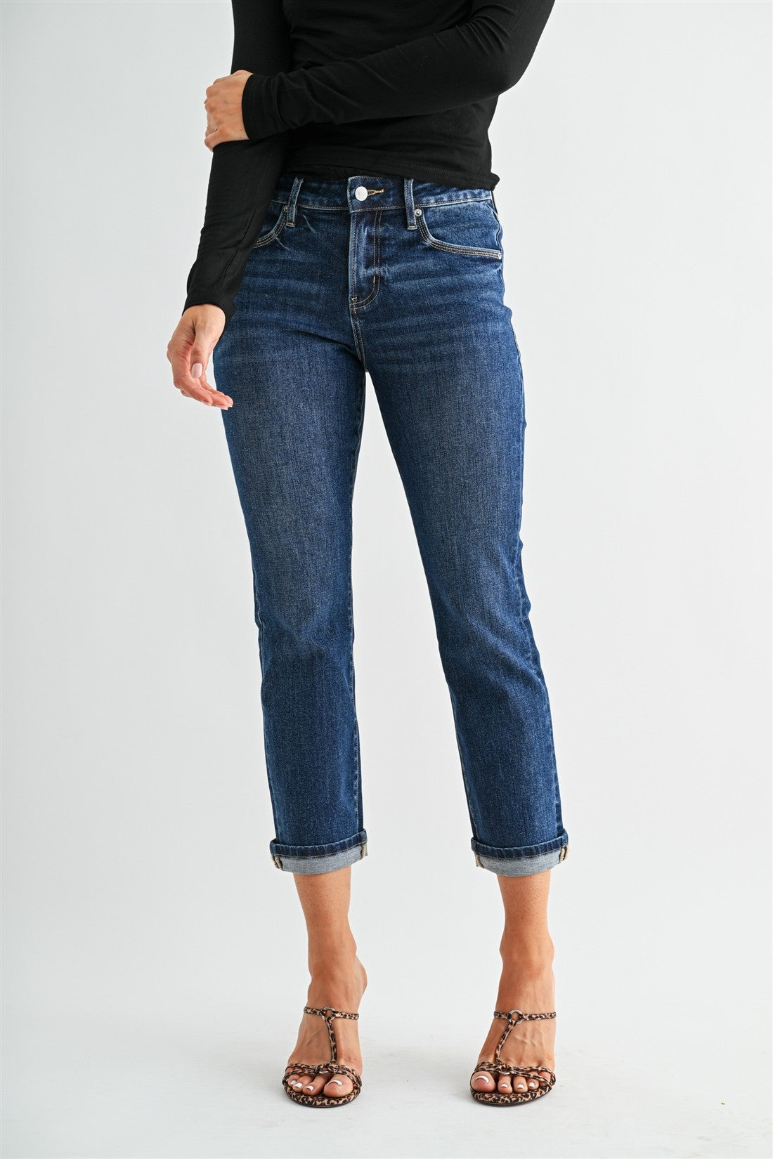Mid-Rise Straight Crop Jeans
