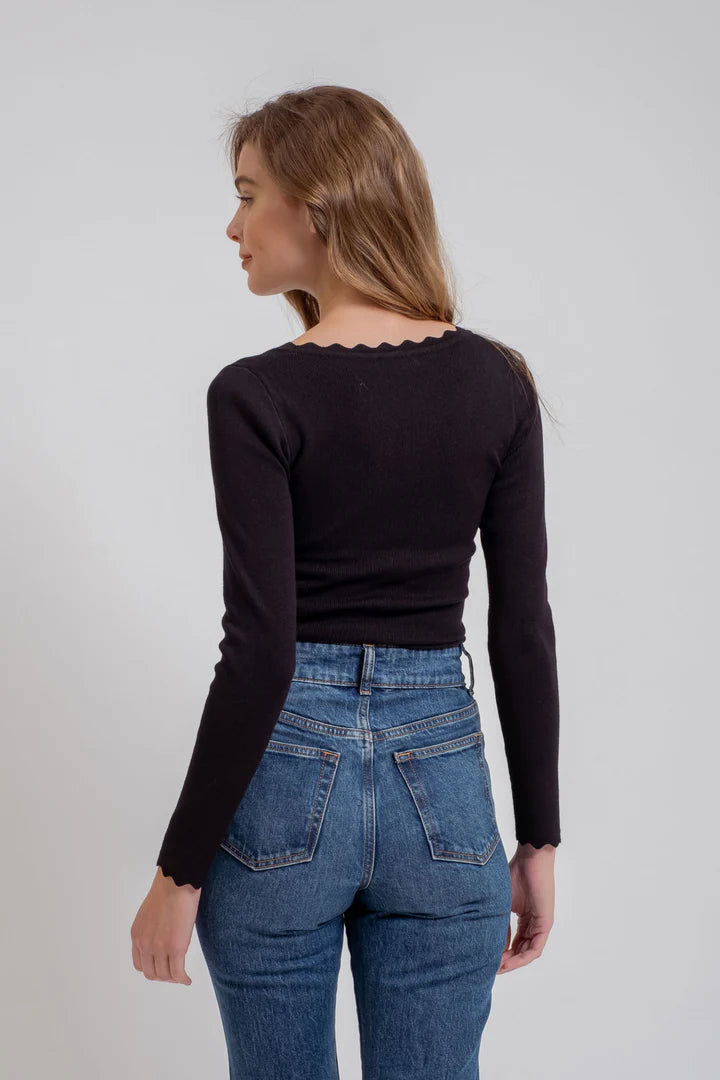 Scallop Trim Top - Black