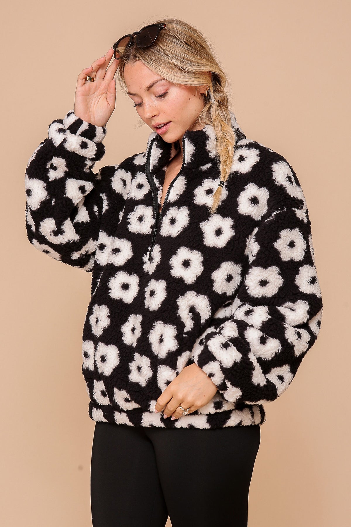 Daisy Print Sherpa Jacket - Black