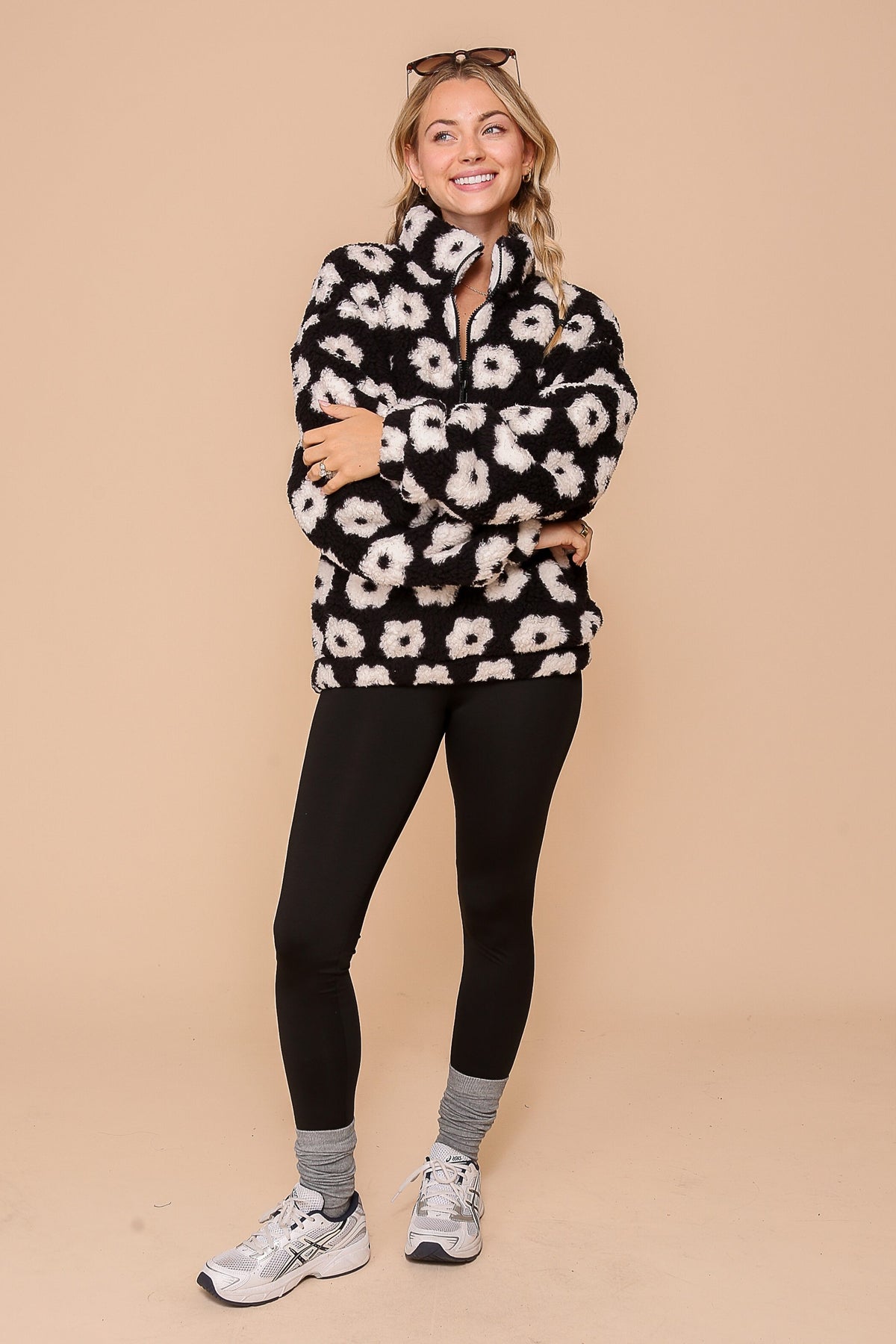 Daisy Print Sherpa Jacket - Black