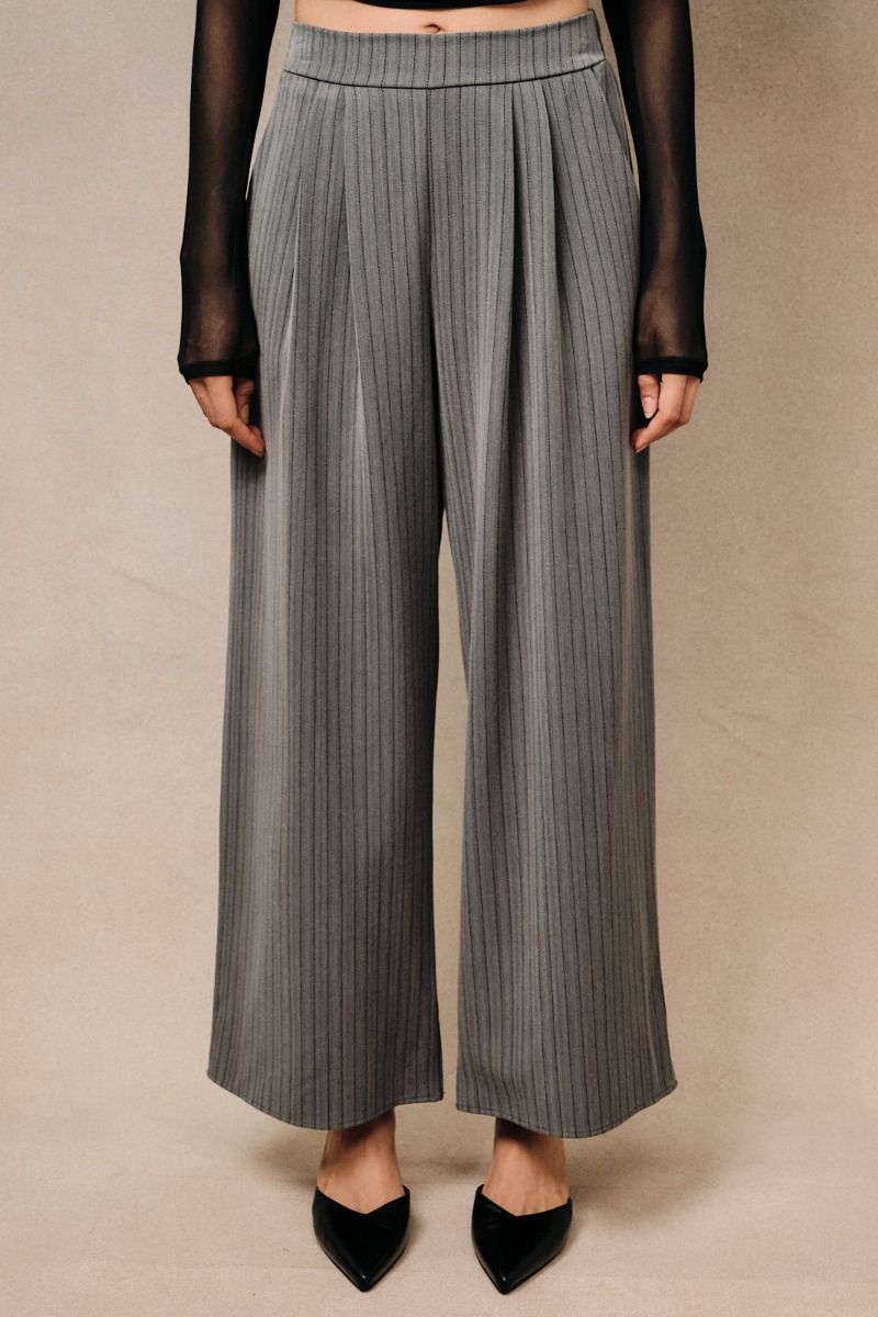 Pleated Wide Leg Pant