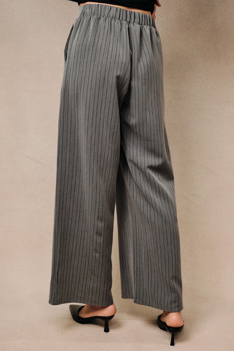 Pleated Wide Leg Pant