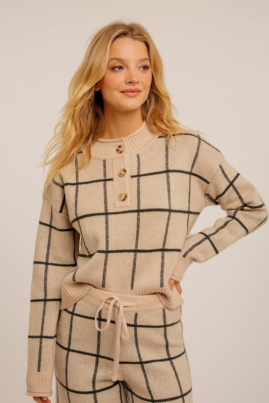 Grid Patterned Henley Crop Sweater