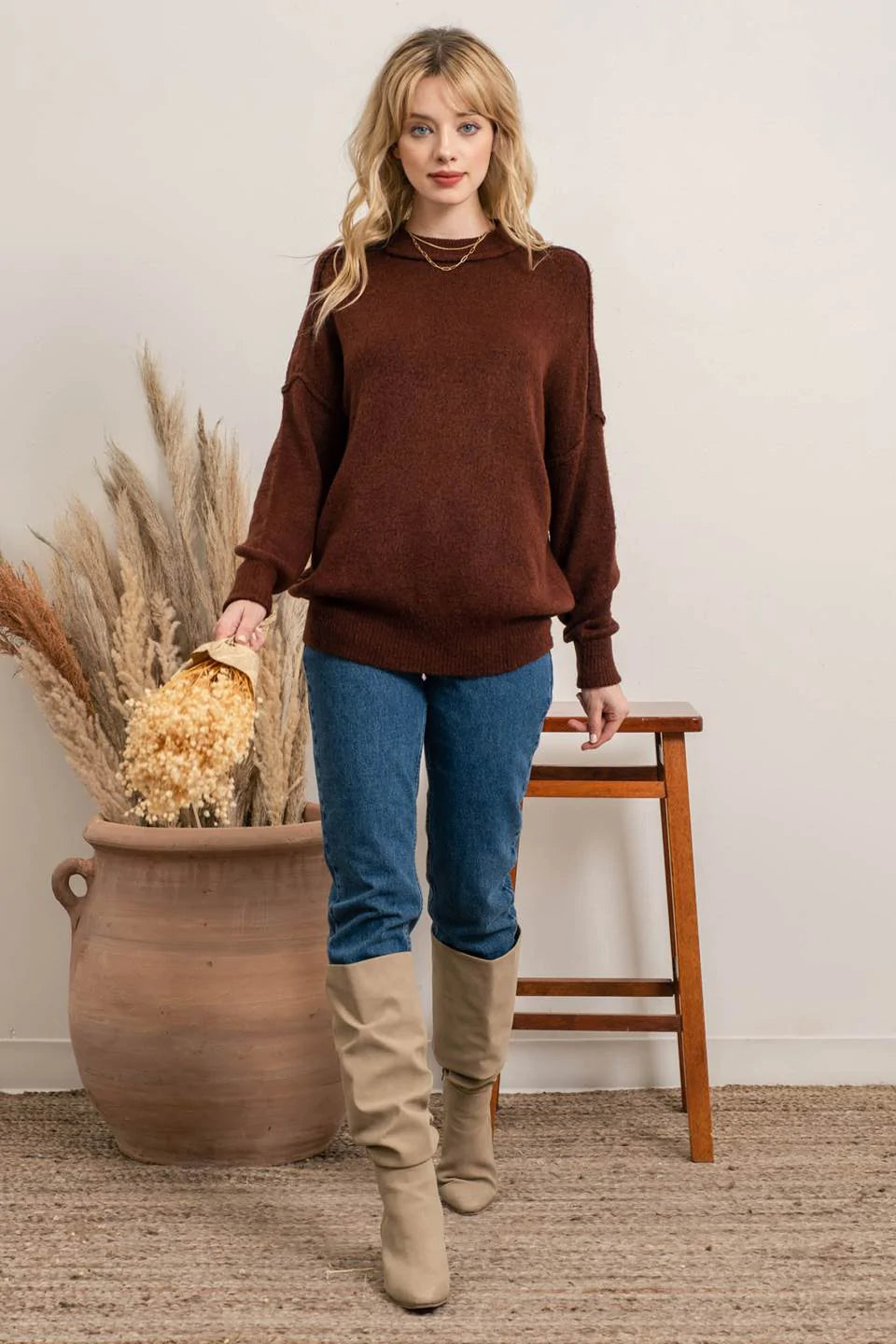 Chocolate Round Neckline Pullover Sweater